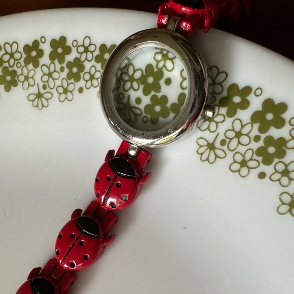 Corelle Crazy Daisy Spring Blossom upcycled broken China ladybug watch bracelet - Picture 2 of 5